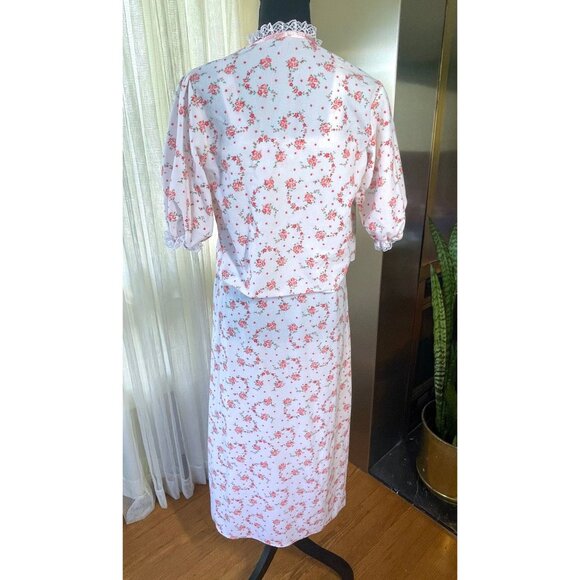 Vintage 1980s peignoir set, white, pink floral, flannel negligee and bed jacket - Picture 6 of 9